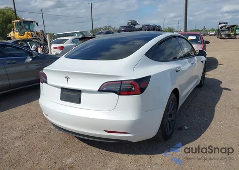 2023 Tesla Model 3 Rear-Wheel Drive z USA, uszkodzony, nr VIN 5YJ3E1EAXPF448604